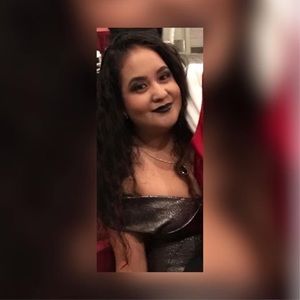 Meet your Posher, Noemi